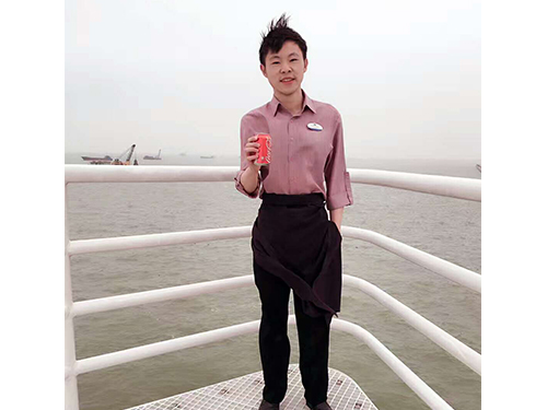裴毅阳 裴毅阳